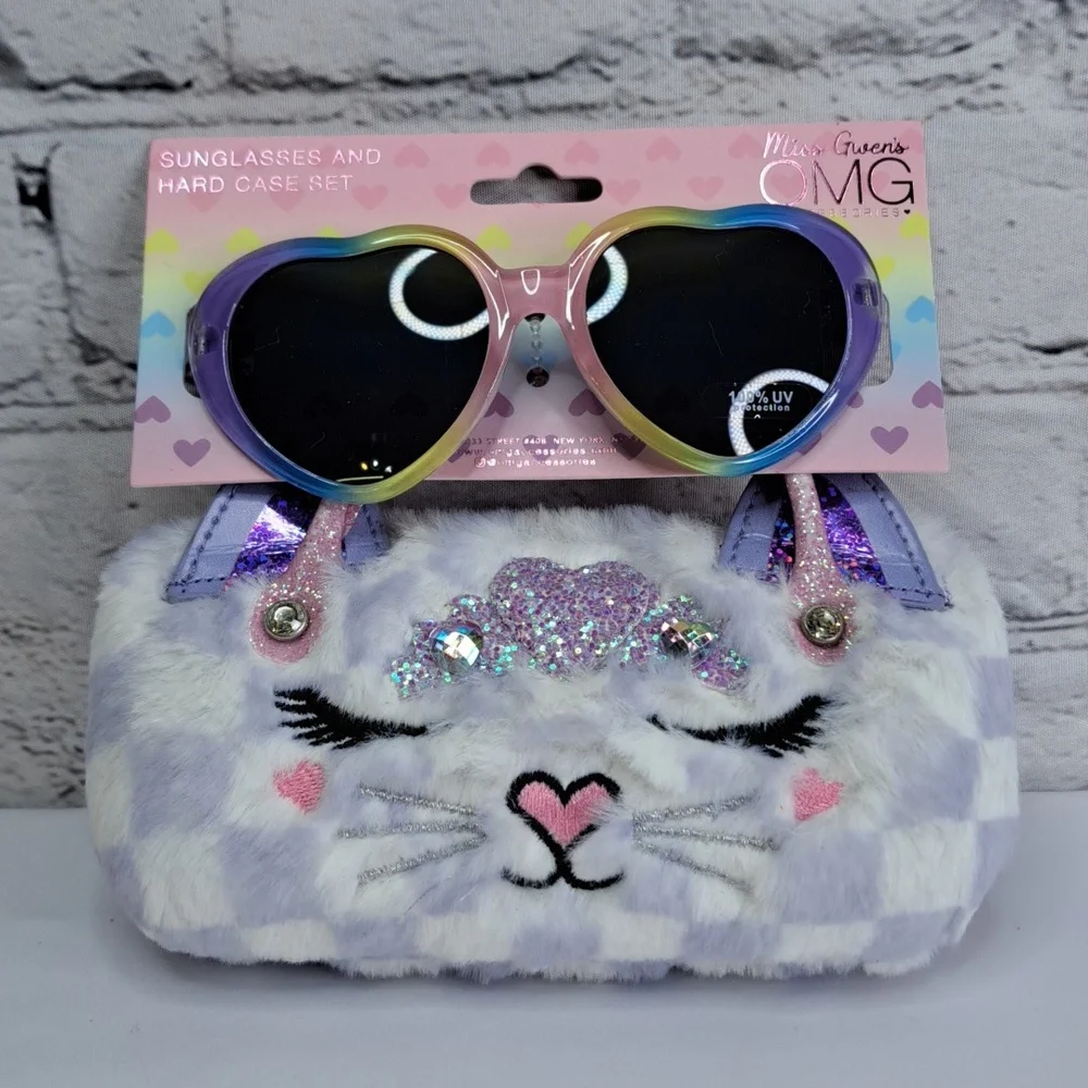 MISS GWEN'S 'OMG' HEART SUNGLASSES & FUZZY HARD CARRING CASE 'BOUGIE KITTY'